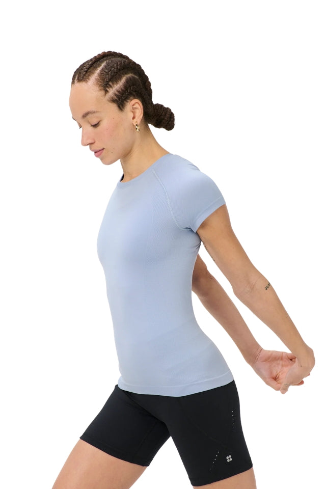 Athlete Seamless Workout T-Shirt - Laguna Blue
