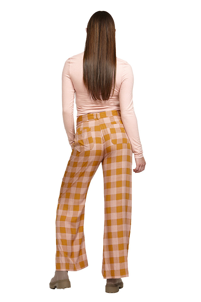 LB1916 Leo+Be Dynamic Pant Blush 