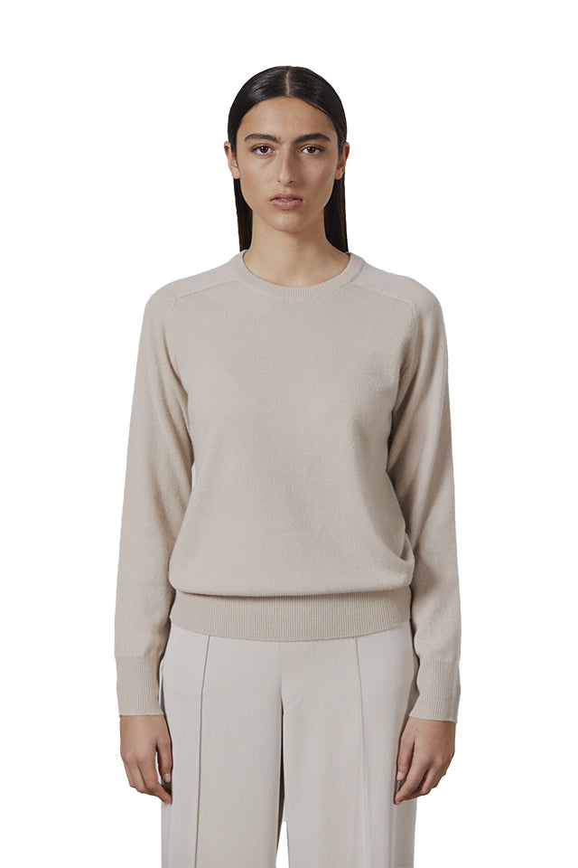 LN0063 Laing Sam Cashmere Crew Almond