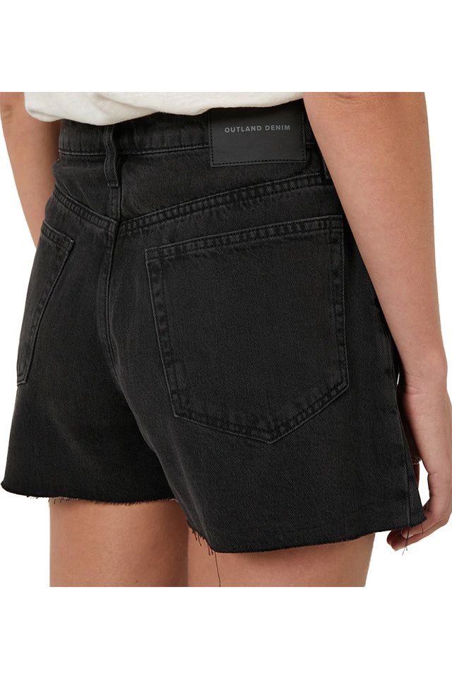Outland Denim C10529604 Annie Short Aged Black 